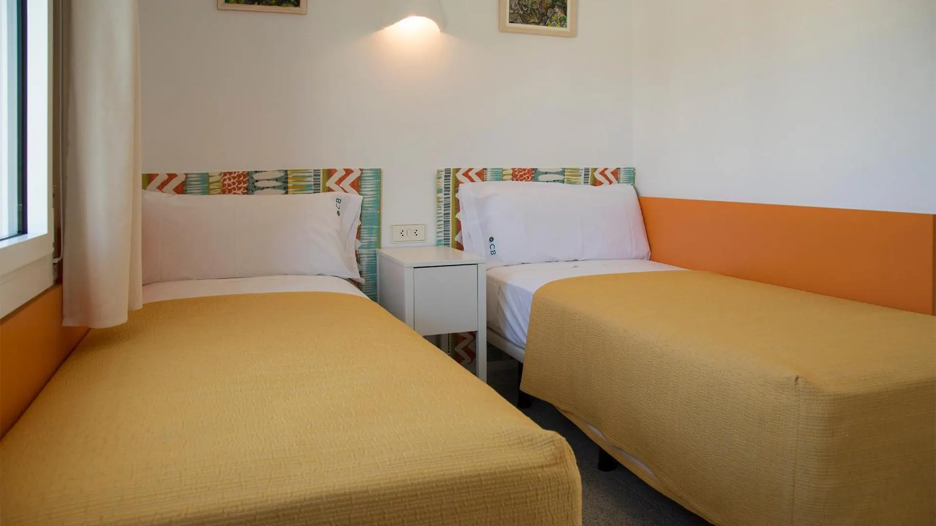 Casas Plus Costa Brava レスタルティット 0*,